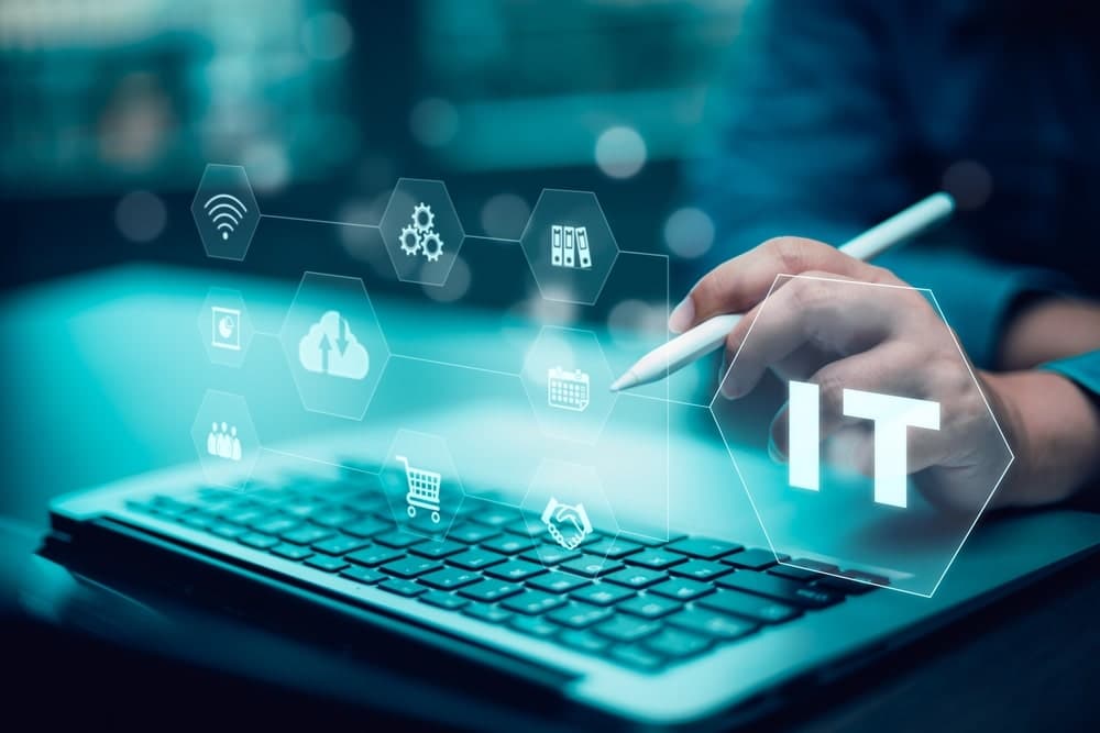 A Mariposa no Relé: A Verdadeira História por Trás do Termo 'Bug' na Computação